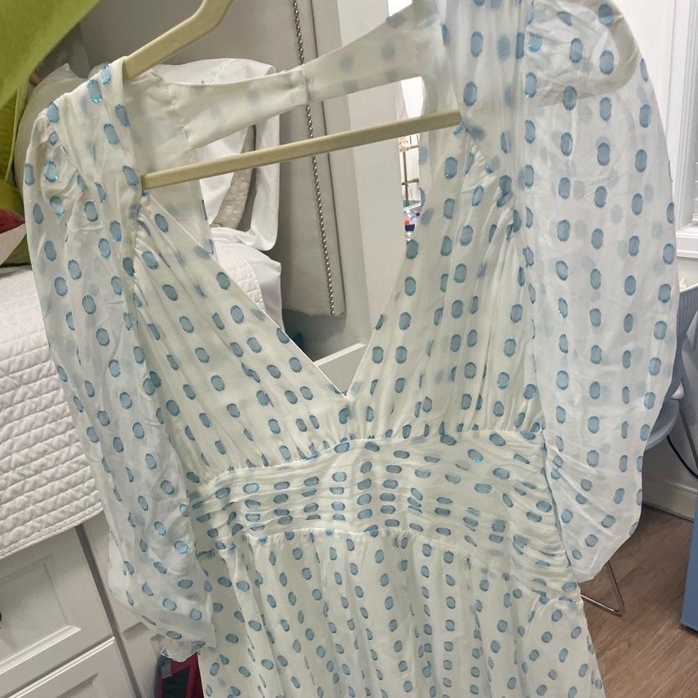 Never Worn and in good condition